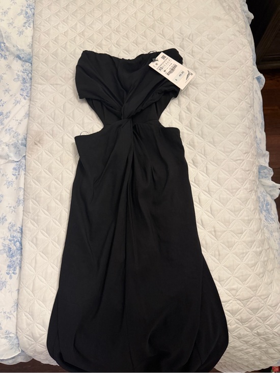 Zara Dresses & Skirts - Zara Black Strapless Twist Cutout Dress